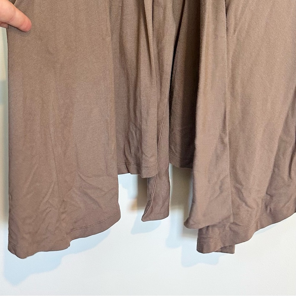 Boston Proper Taupe Asymmetrical Flowy Open Cardigan - Size: Medium - Picture 6 of 7